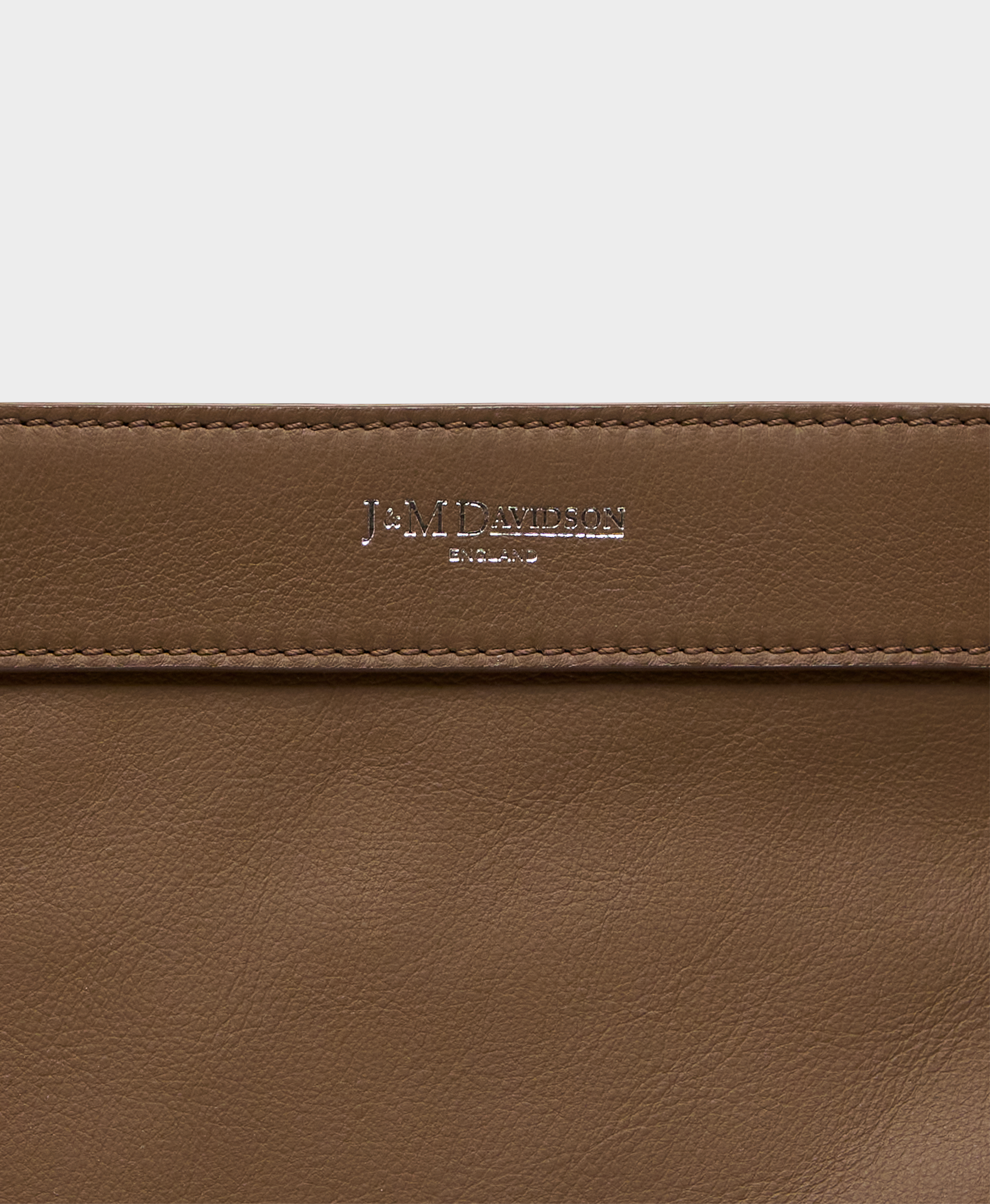 Medium Voyage Tote