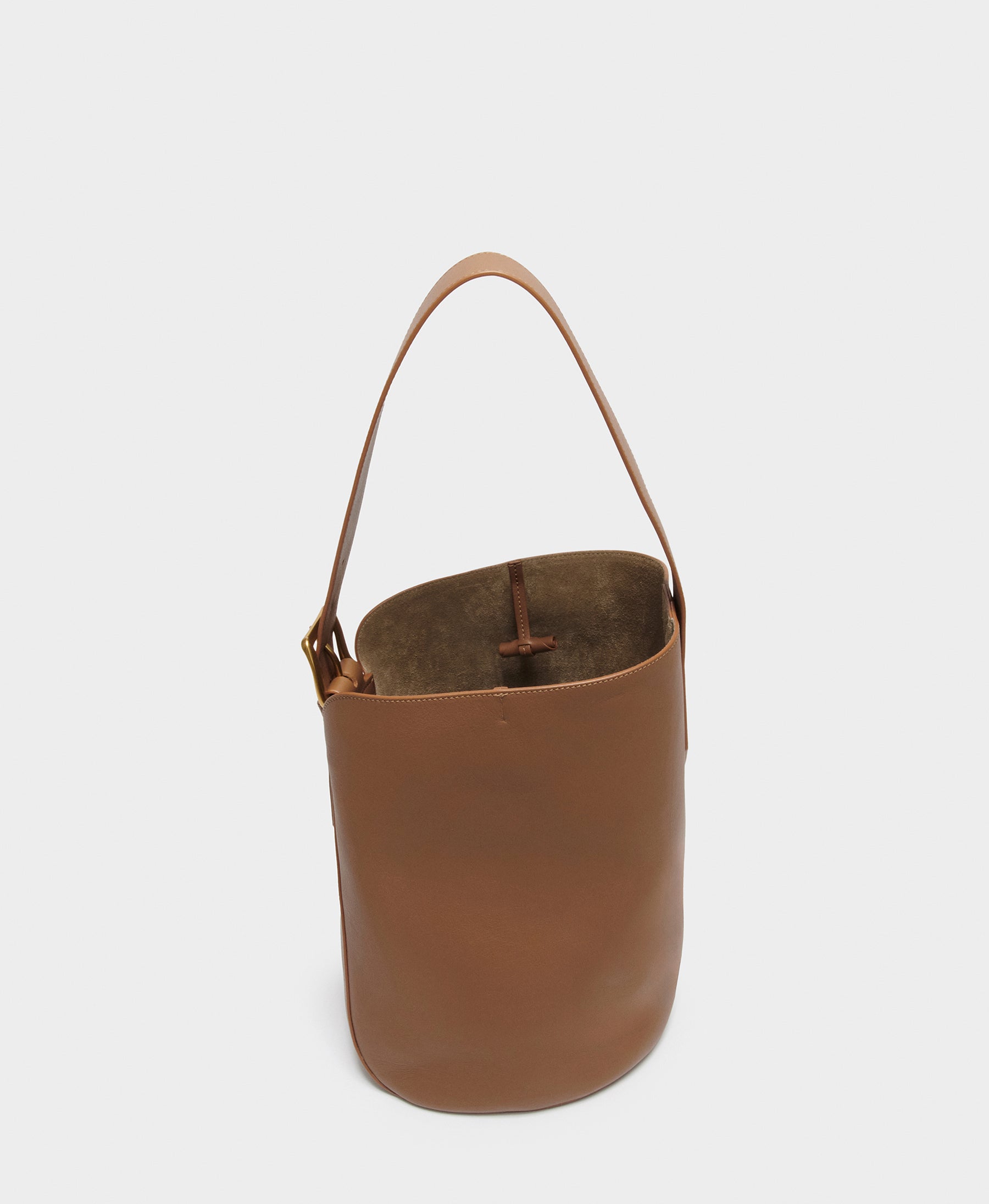 Quiver Bucket