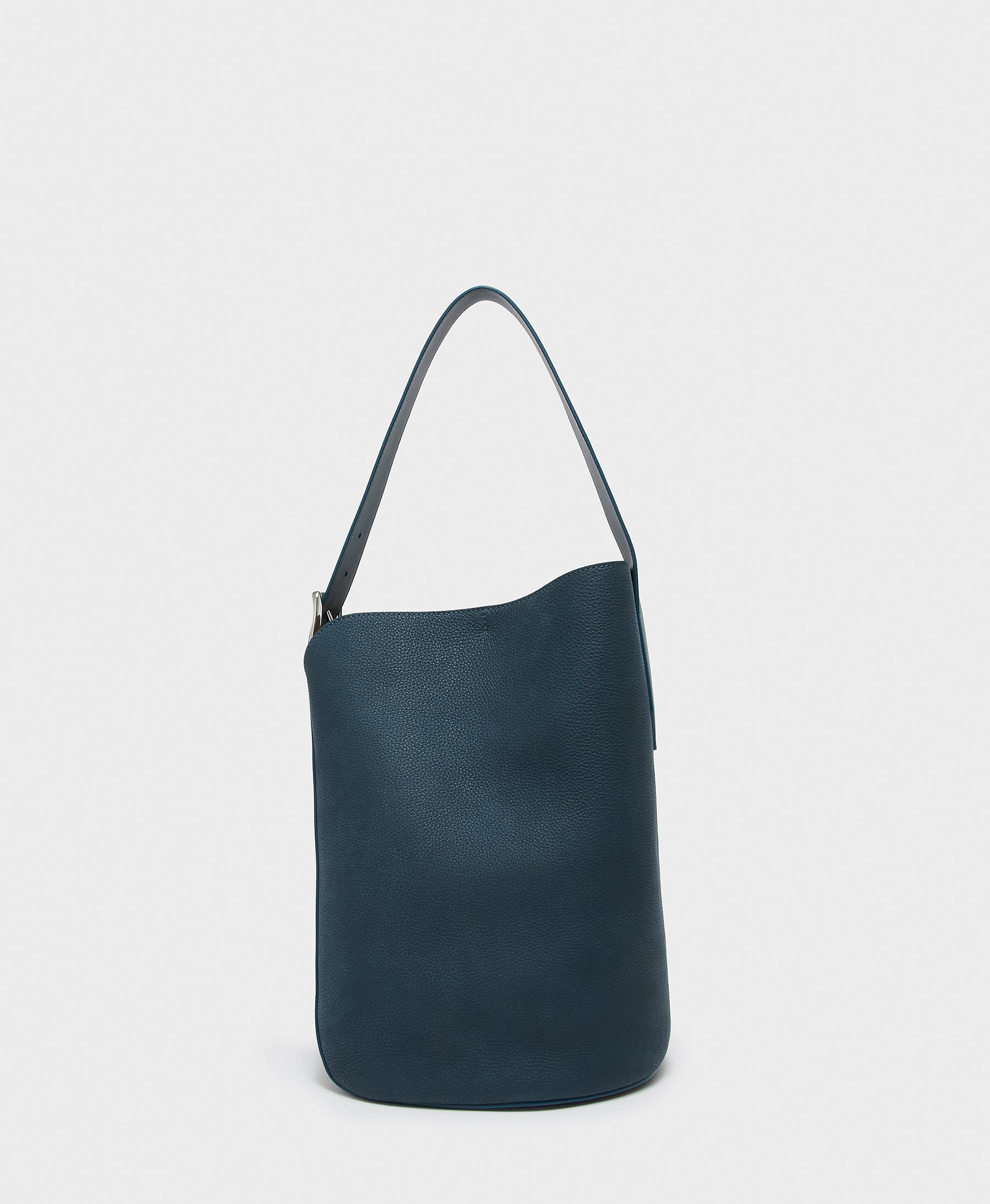 Quiver Bucket
