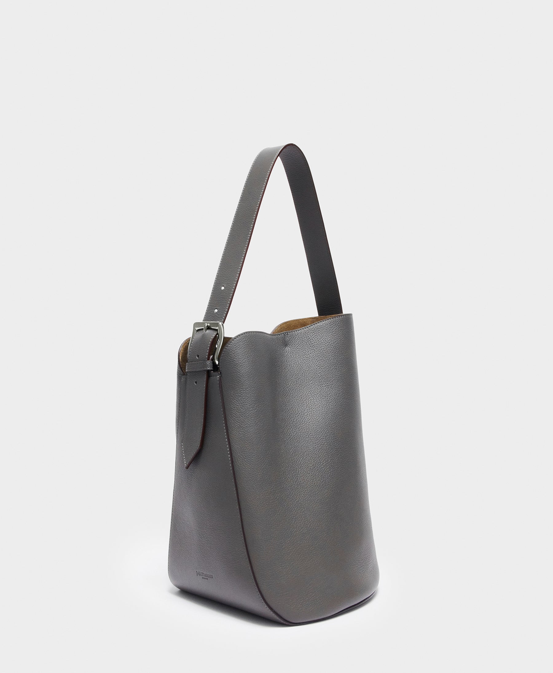 Quiver Bucket