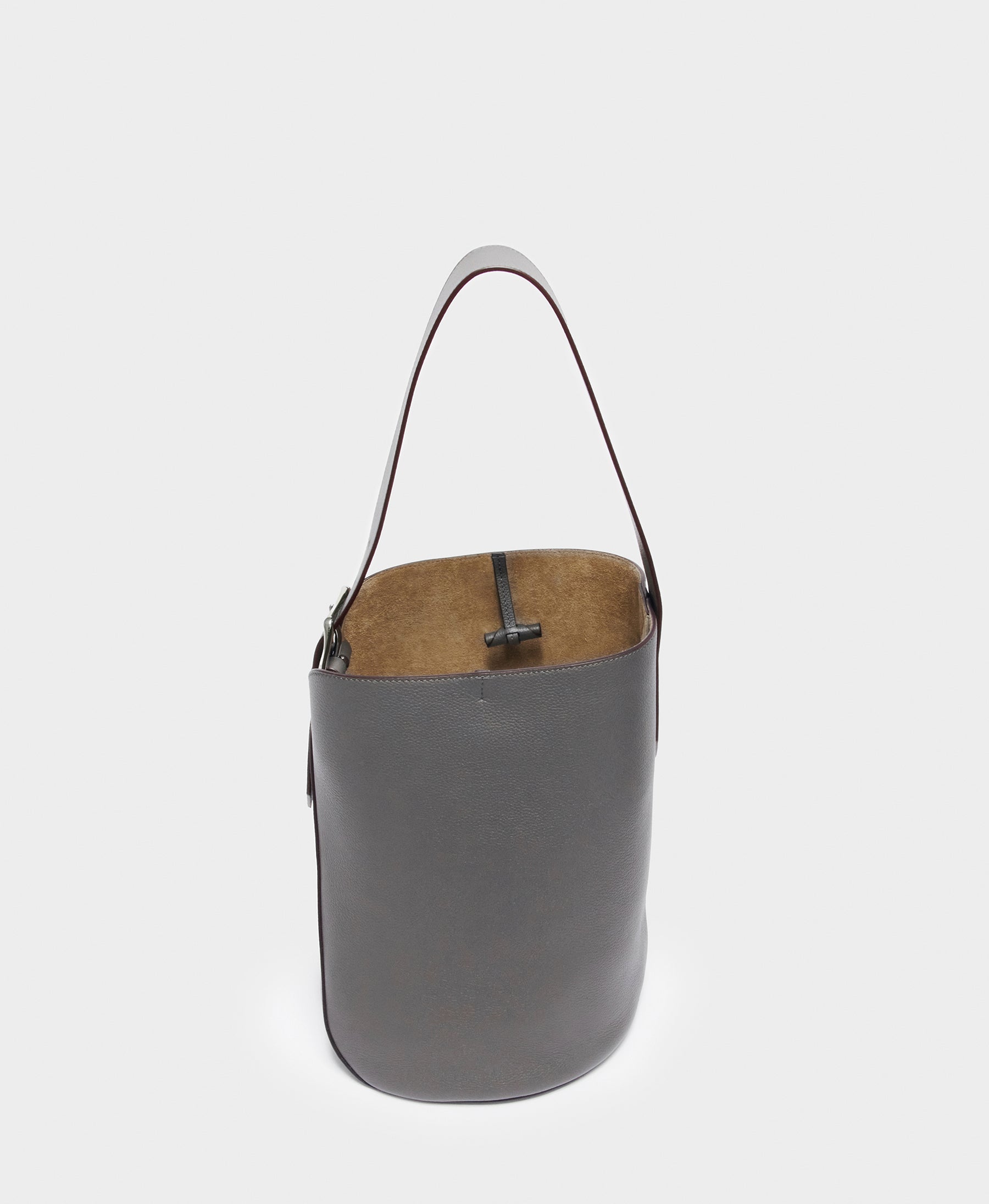 Quiver Bucket