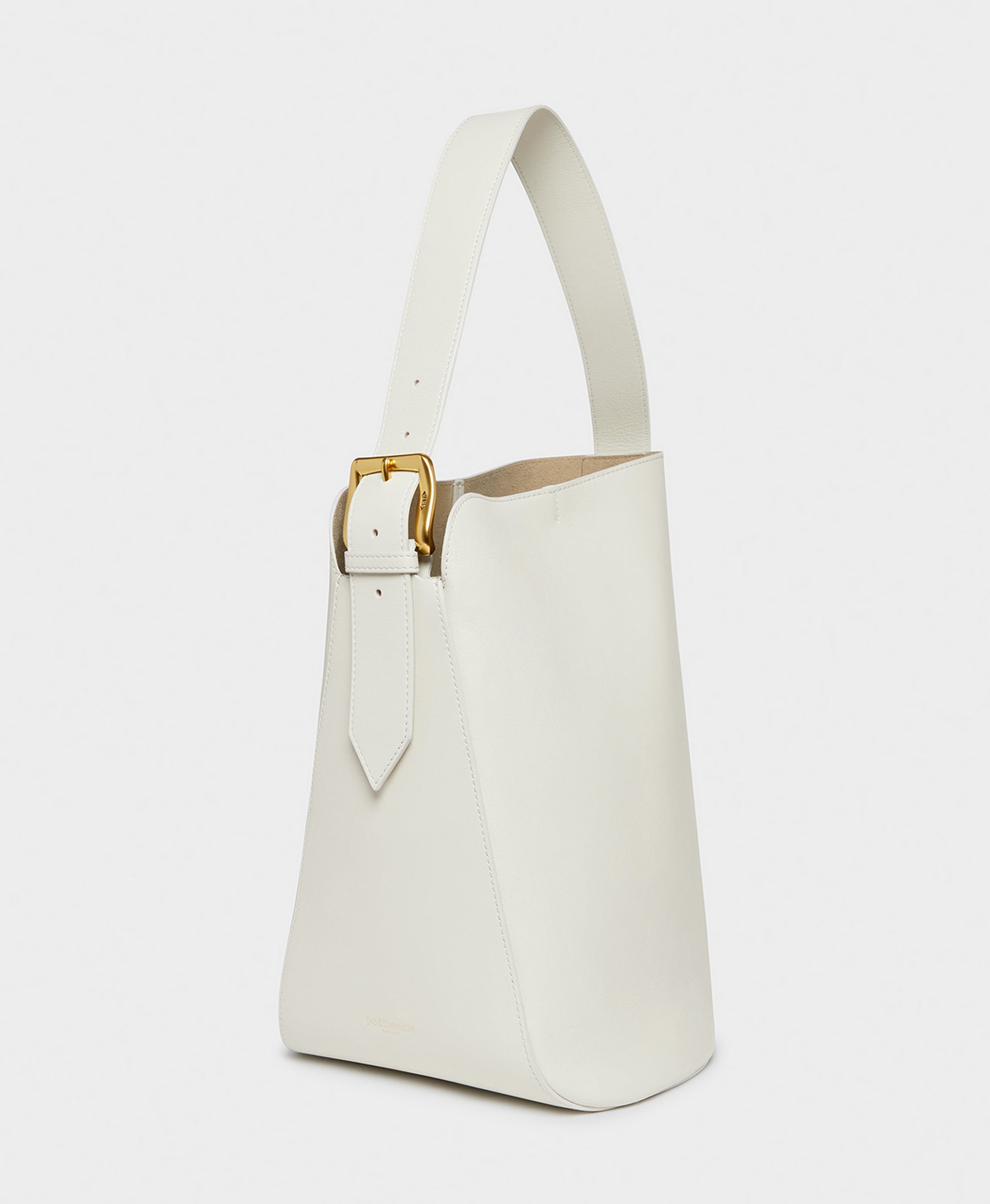 Quiver Bucket