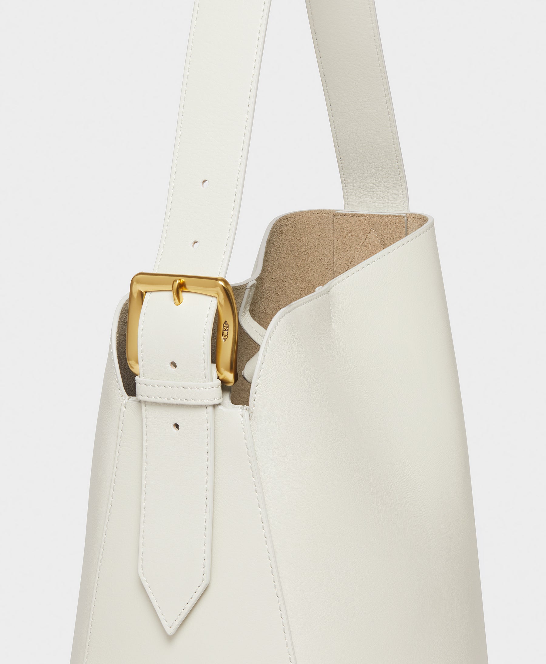 Quiver Bucket